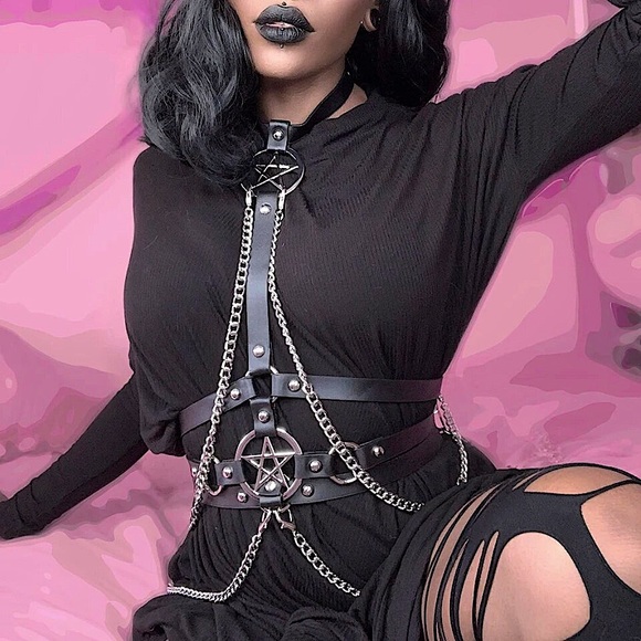 Faux leather pentagram body chain harness - Picture 4 of 16